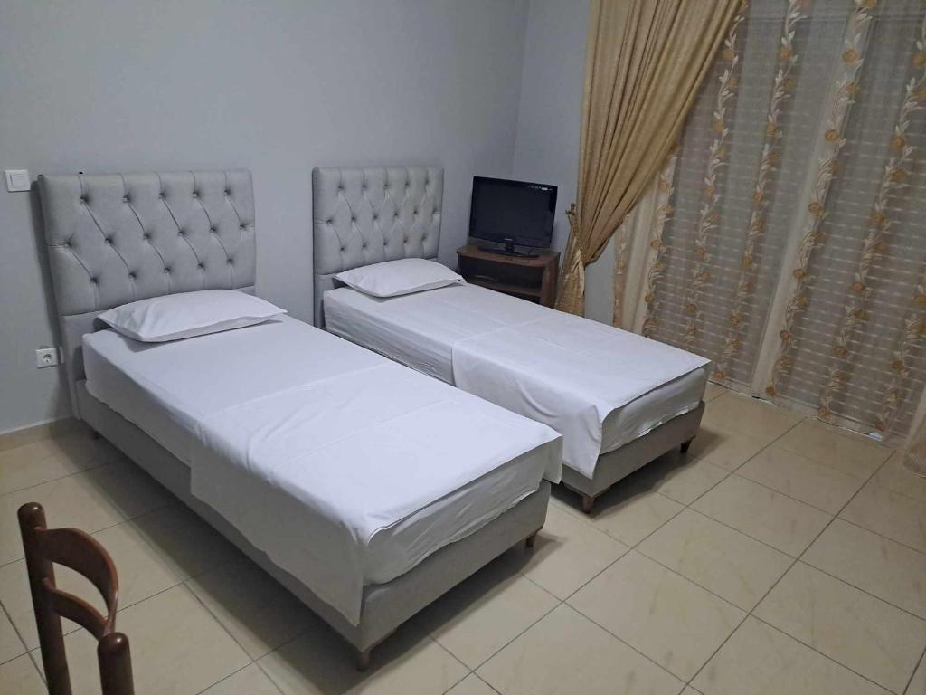 marin apartments rooms